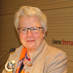 Annette Schavan - Vatikan-Botschafterin - Bundesministerin - Erziehungswissenschaftlerin